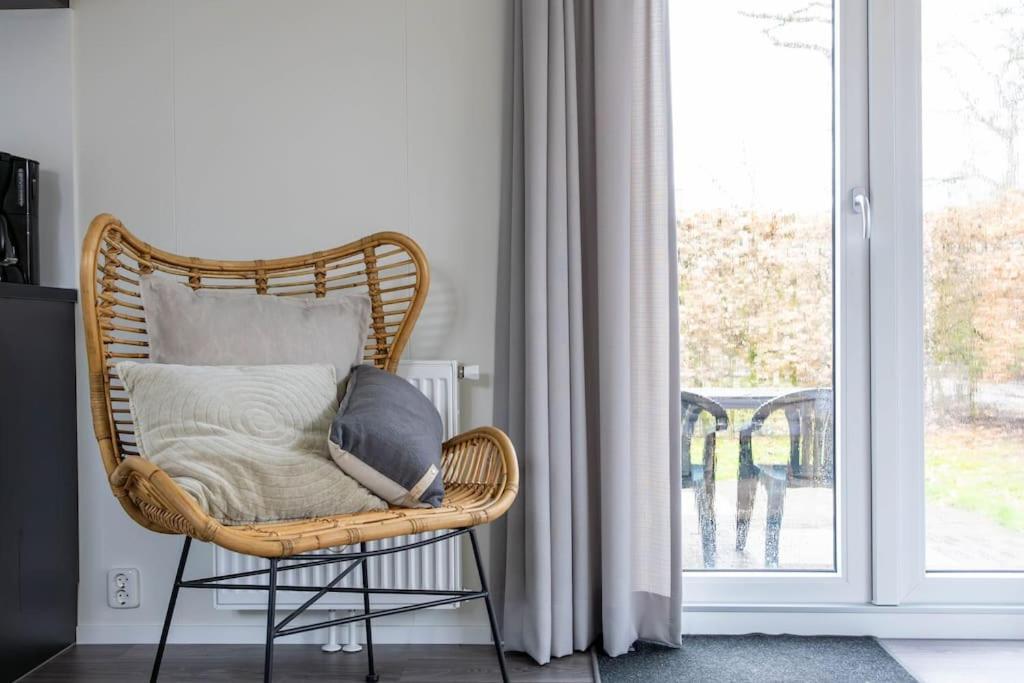 Gezellig Modern Chalet Midden Op De Veluwe Epe Buitenkant foto