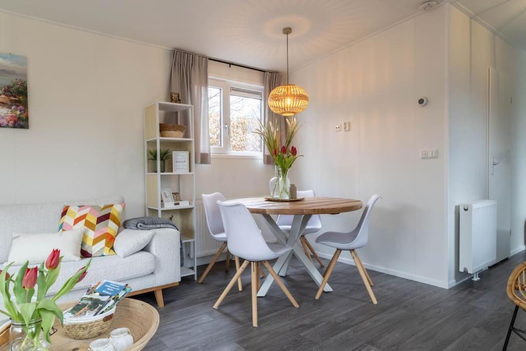 Gezellig Modern Chalet Midden Op De Veluwe Epe Buitenkant foto